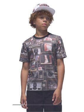 Jordan Kids Flight All Over Print T-Shirt Boys Large NWT